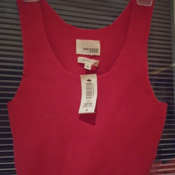 crop top - Picture 4 of 5